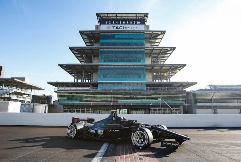 Auto a guida autonoma Indy Autonomous Challenge